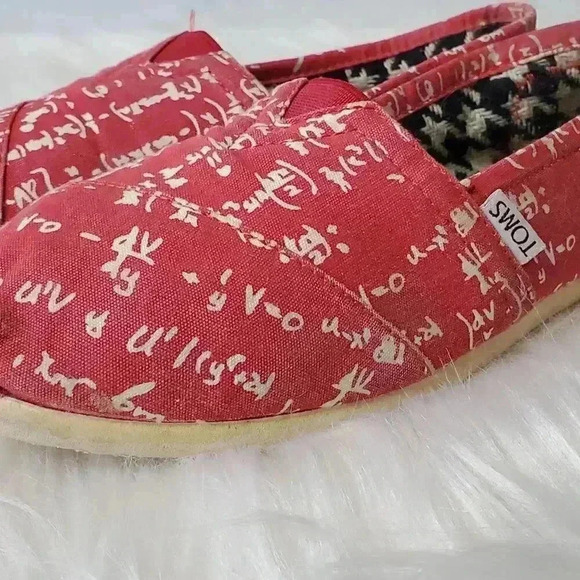 RARE TOMS Red Math EquationFlats - 6.5 - Picture 5 of 9